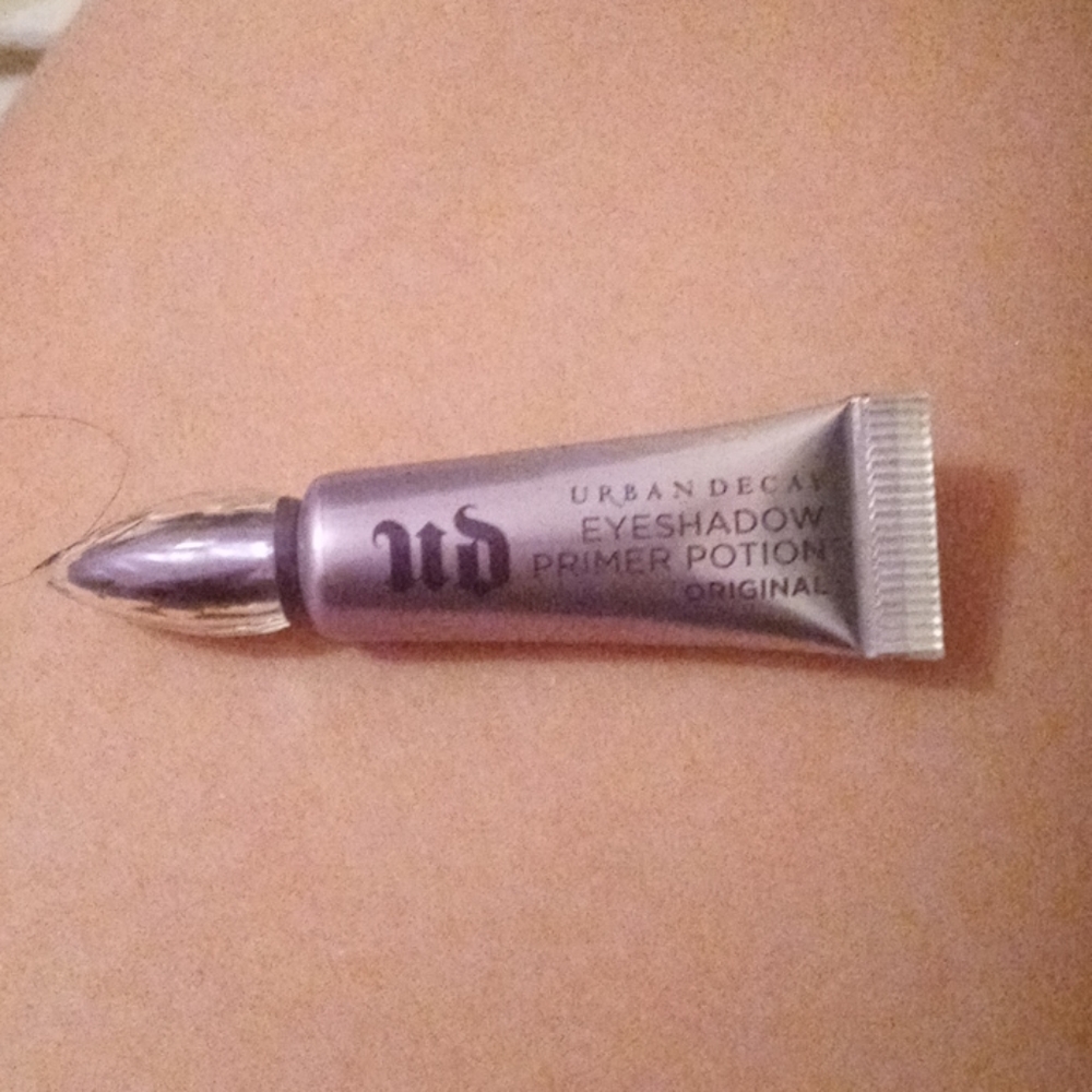 Urban decay eyeshadow primer